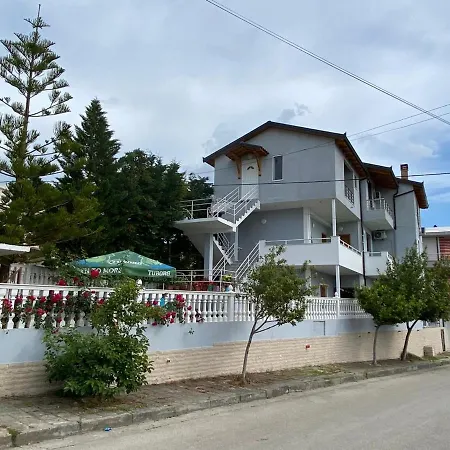 Yseni *